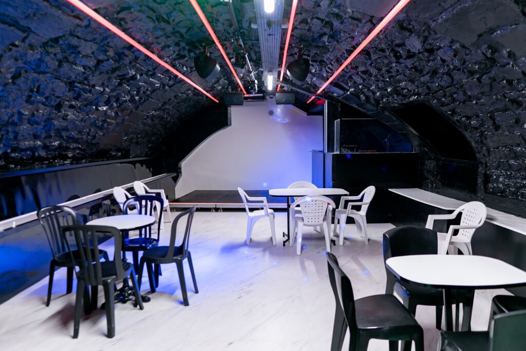 Grande salle du sous-sol