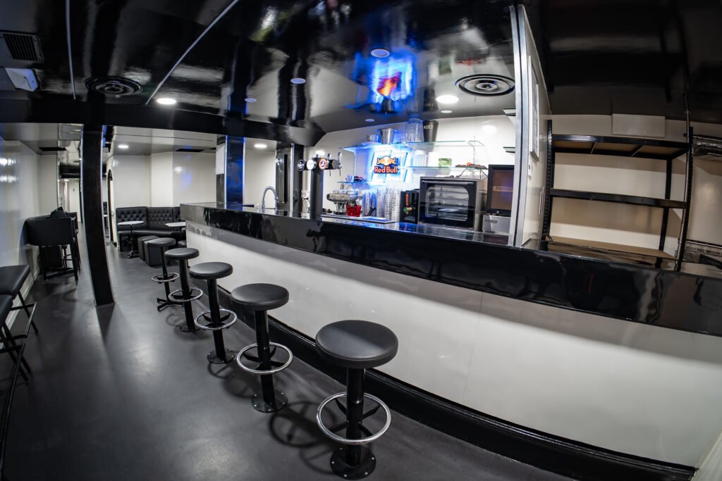 Bar premier étage