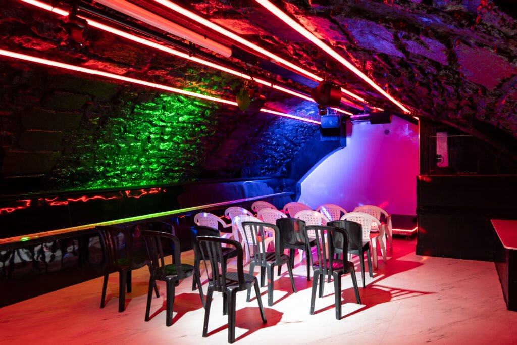 Grande salle du sous-sol
